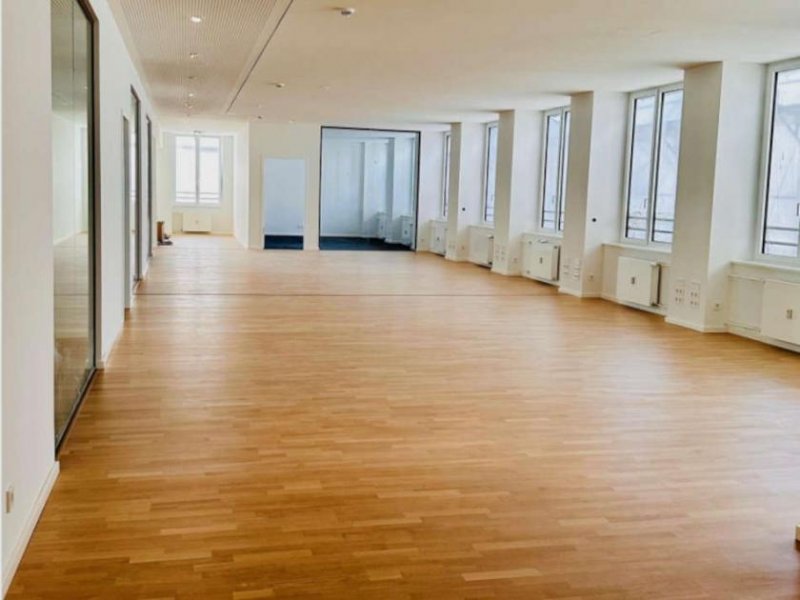 Berlin Prov.-frei: Bürofläche Erstbezug nach Sanierung Gewerbe mieten