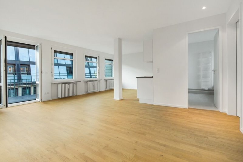 Berlin Sonniges 2-Zimmer-Apartment mit Balkon und Einbauküche Wohnung mieten