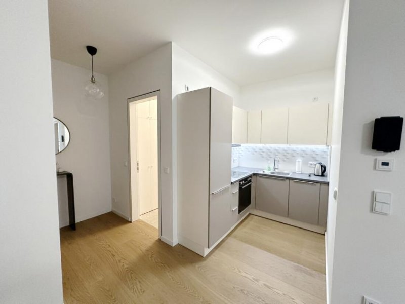 Berlin Modern Living at the OYSTER -
Exklusives 2-Zimmer-Apartment 
- voll möbliert wohnen 
für 1 Jahr Wohnung mieten