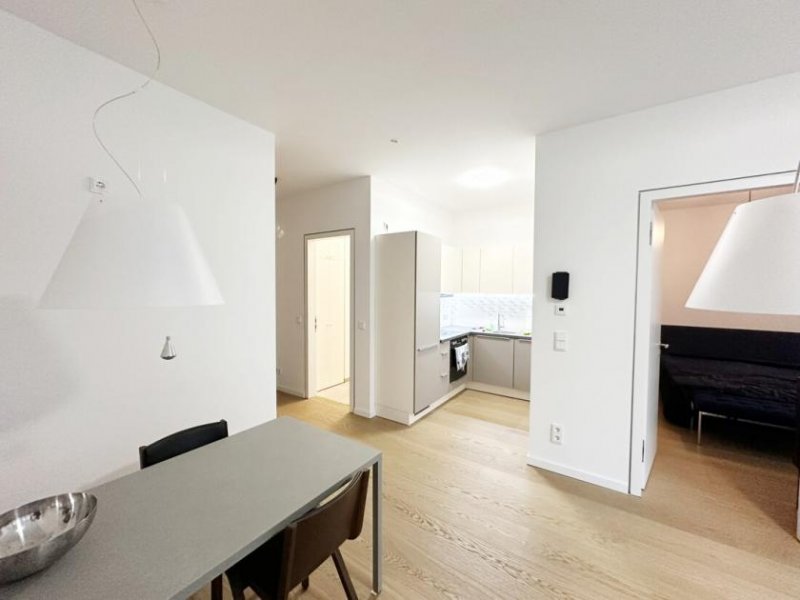 Berlin Modern Living at the OYSTER -
Exklusives 2-Zimmer-Apartment 
- voll möbliert wohnen 
für 1 Jahr Wohnung mieten