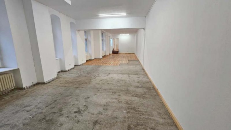 Berlin Prov.-frei: Bürofläche im Neuköllner Kiez Gewerbe mieten