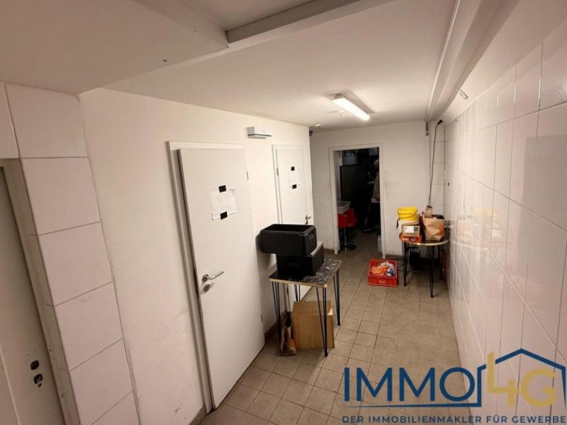 Berlin kleine Gastrofläche mit Vollküche und Mitarbeiterwohnung im grünen Friedenau - ideal für Lieferdienst oder Dark Kitchen