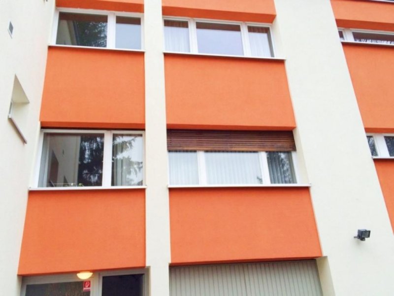 Berlin Neu renovierte, lichtdurchflutete 3 Zimmer + Balkon + Stellplatz Wohnung mieten