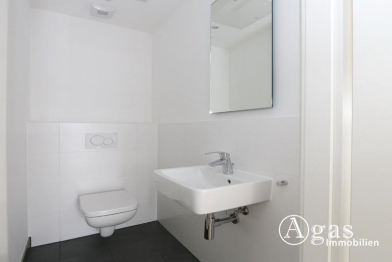 Schönefeld (Landkreis Dahme-Spreewald) 4-Zi.-Wohnung mit Balkon und TG-Stellplatz in Berlin Schönefeld Wohnung mieten