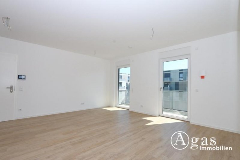 Schönefeld (Landkreis Dahme-Spreewald) Helle 3-Zimmer-Wohnung mit Balkon Wohnung mieten