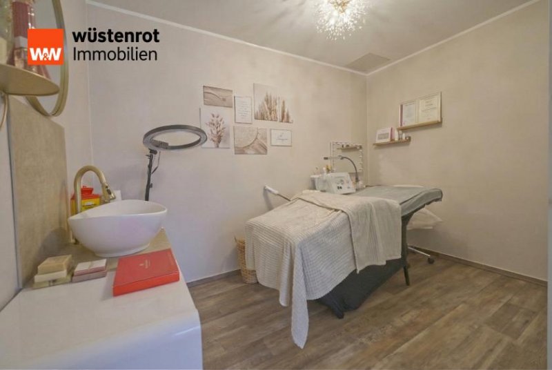 Berlin Gewerbeeinheit mit Empfang, zwei Räumen, Badezimmer, Küche als Kosmetikstudio, Praxis oder Büro Gewerbe mieten