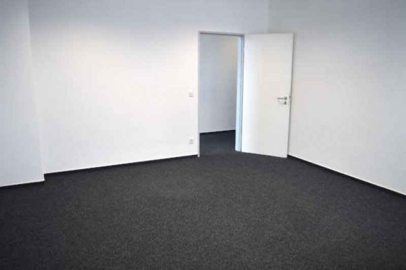Berlin Prov.-frei: Bürofläche Gewerbe mieten