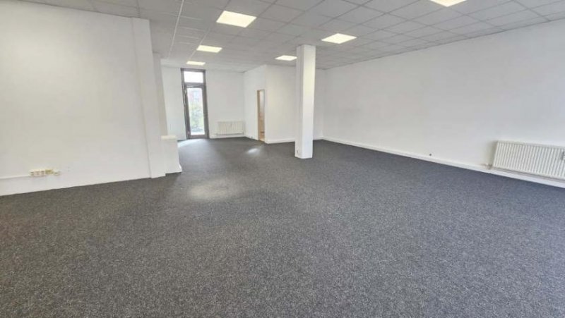 Berlin Prov.-frei: Gut sichtbar Ladenfläche Gewerbe mieten