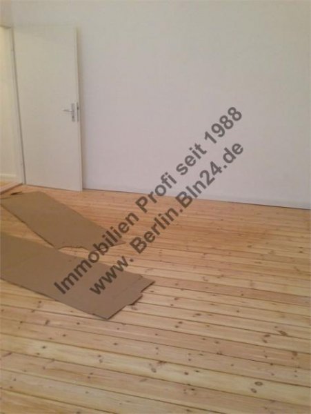 Berlin + ruhiger Seitenflügel EG == Mietwohnung Wohnung mieten