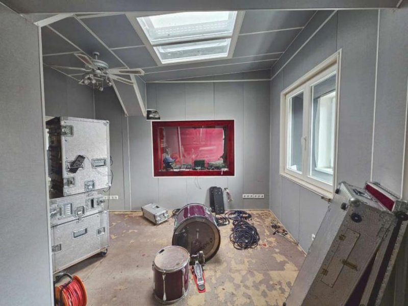 Berlin Prov.-frei: Ideale Fläche für Künstler / Musiker Gewerbe mieten