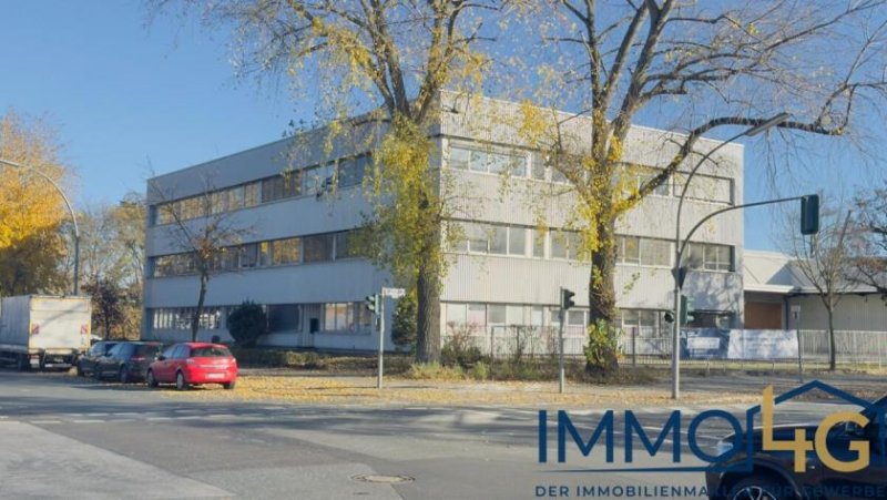 Berlin Lagerfläche flexibel anmietbar ab 100–250 m² an der Autobahn in Berlin-Tegel Gewerbe mieten