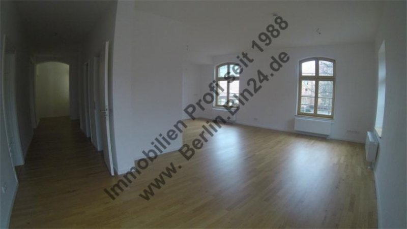 Berlin Wohnung zum traumhaften Mietwohnung im Denkmal mit Bädern sowie 2 Garagenplätze Wohnung mieten