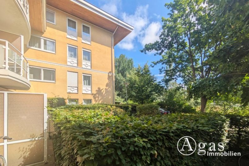 Kleinmachnow In Seenähe: 1-Zimmer-Erdgeschosswohnung mit 2 Terrassen und TG-Stellplatz in Kleinmachnow Wohnung mieten