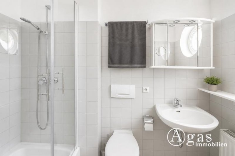 Kleinmachnow In Seenähe: 1-Zimmer-Erdgeschosswohnung mit 2 Terrassen und TG-Stellplatz in Kleinmachnow Wohnung mieten