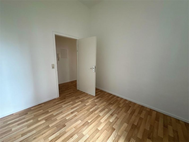 Brandenburg an der Havel 3-Zimmer, Küche, Bad Wohnung mieten