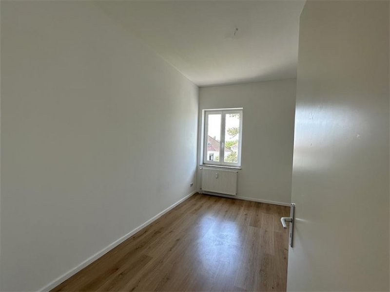 Brandenburg an der Havel 5-Zimmer, Küche und 2 Bäder... Wohnung mieten