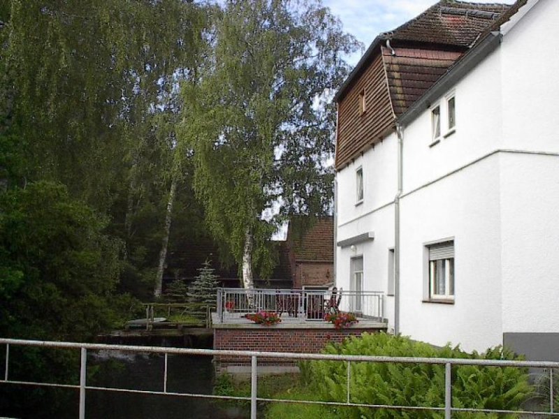 Borkheide Wohnen in ehemaliger Wassermühle - preiswert bei Hausmeistertätigkeiten Wohnung mieten