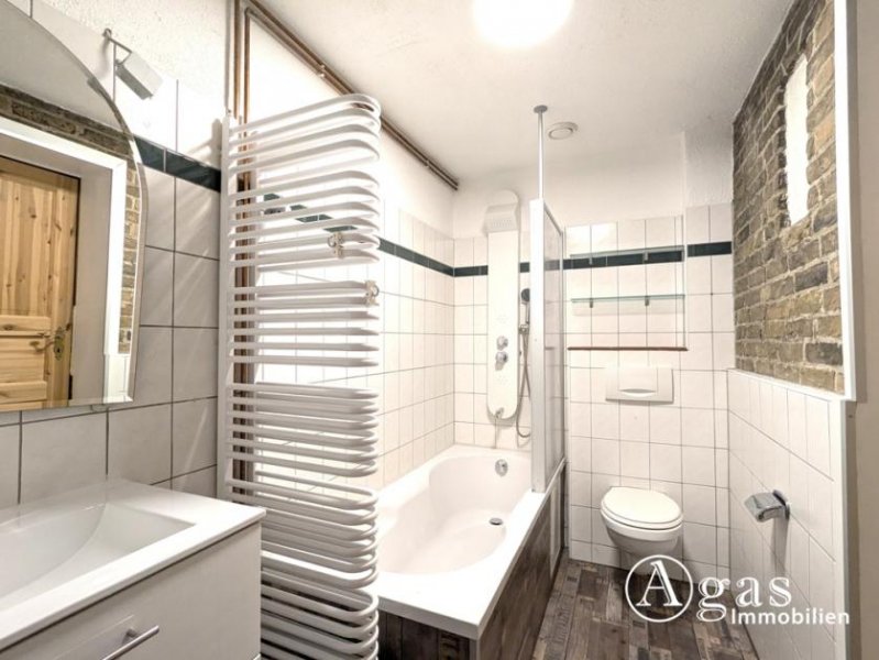 Ludwigsfelde Großzügige Wohnung mit Wintergarten, Kamin und ca. 300 m² Garten Wohnung mieten