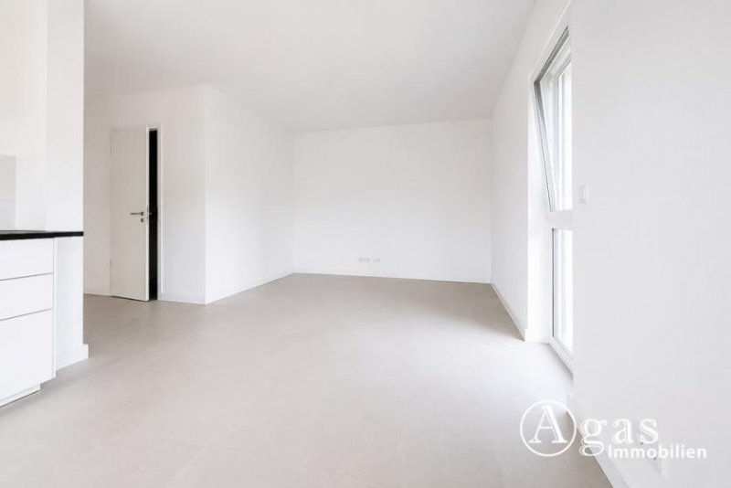 Altlandsberg Erstbezug! Helle 3-Zimmer-Wohnung mit Südbalkon, EBK, Aufzug und PKW-Stellplatz Wohnung mieten