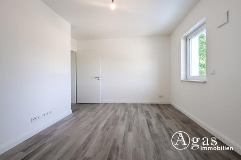 Altlandsberg Erstbezug! Helle 3-Zimmer-Wohnung mit Südbalkon, EBK, Aufzug und PKW-Stellplatz Wohnung mieten