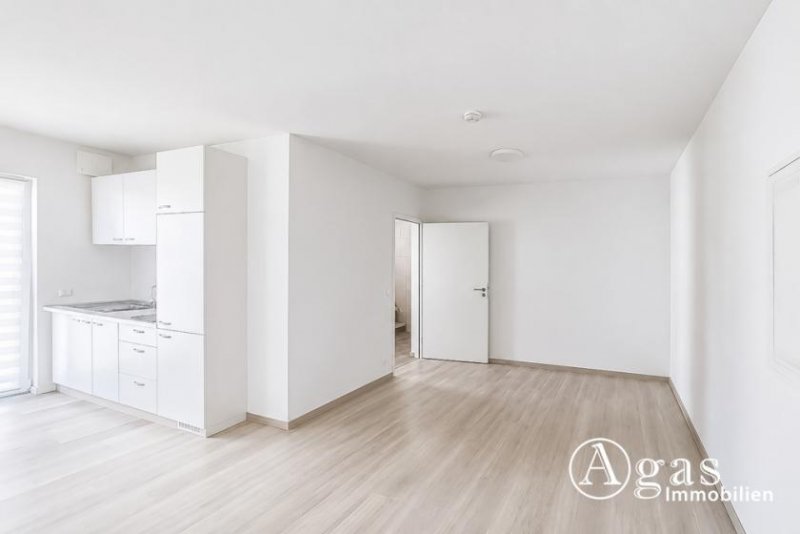 Hennickendorf 1-Zimmer-Wohnung mit Bad und Küchenzeile in freundlicher Wohnanlage für Senioren - barrierefrei! Wohnung mieten
