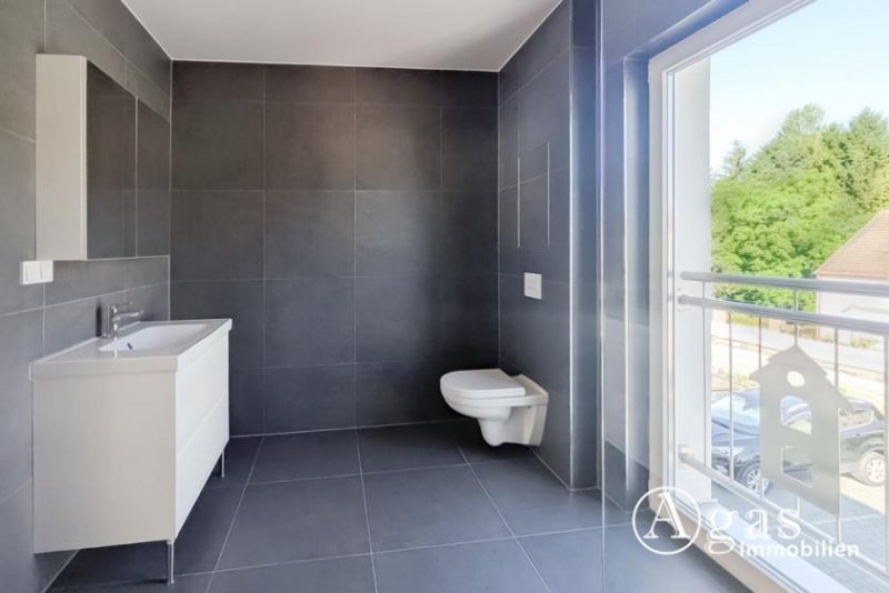Hennickendorf Paare aufgepasst! Helle 3-Zimmer-Maisonette, teilmöbliert - Erstbezug nach Sanierung Wohnung mieten