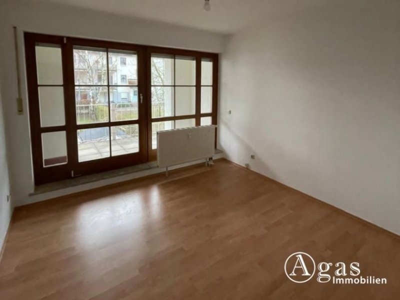 Leegebruch 4-Zi-Wohnung mit 2 Balkonen, Loggia und Garage in der beliebten Wohnanlage "Birkenhof" in Leegebruch Wohnung mieten