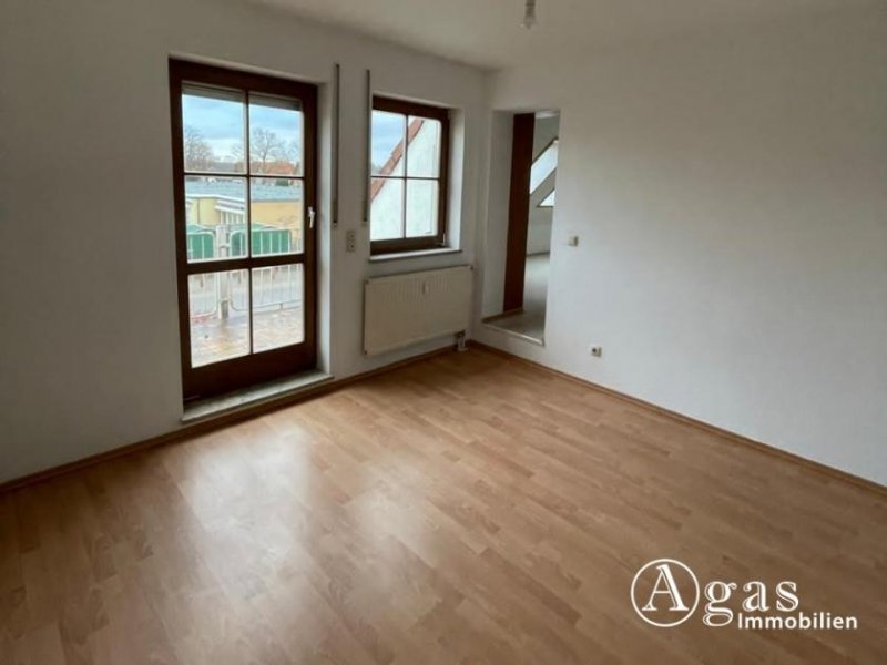 Leegebruch 4-Zi-Wohnung mit 2 Balkonen, Loggia und Garage in der beliebten Wohnanlage "Birkenhof" in Leegebruch Wohnung mieten