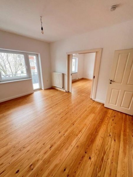 Rostock Erstbezug nach Sanierung: 3 Zi. Mietwhg., mit Balkon und Einbauküche, in bester Wohnlage, Tweelviertel Rostock Wohnung mieten