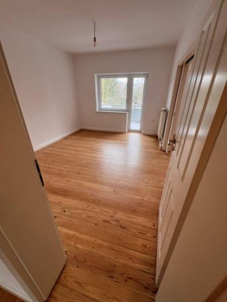 Rostock Erstbezug nach Sanierung: 3 Zi. Mietwhg., mit Balkon und Einbauküche, in bester Wohnlage, Tweelviertel Rostock Wohnung mieten