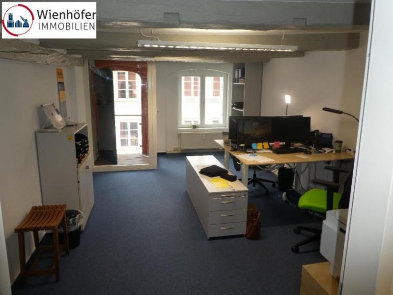 Lüneburg Moderne Büro- oder Praxisräume in historischem Gebäude der Lüneburger Innenstadt mit Parkplätzen Gewerbe mieten