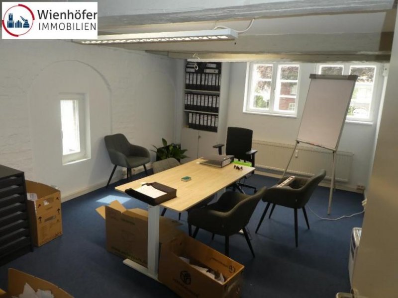 Lüneburg Moderne und renovierte Büro- / Praxisräume in der Schröderstraße mit Parkplätzen Gewerbe mieten