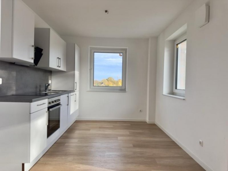 Hennstedt (Kreis Dithmarschen) 3-Zimmer-Neubauwohnung mit offener Wohnküche und Balkon – zu vermieten in Hennstedt Wohnung mieten