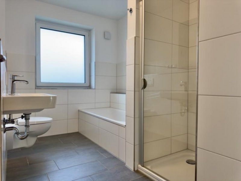 Hennstedt (Kreis Dithmarschen) 3-Zimmer-Neubauwohnung mit offener Wohnküche und Balkon – zu vermieten in Hennstedt Wohnung mieten