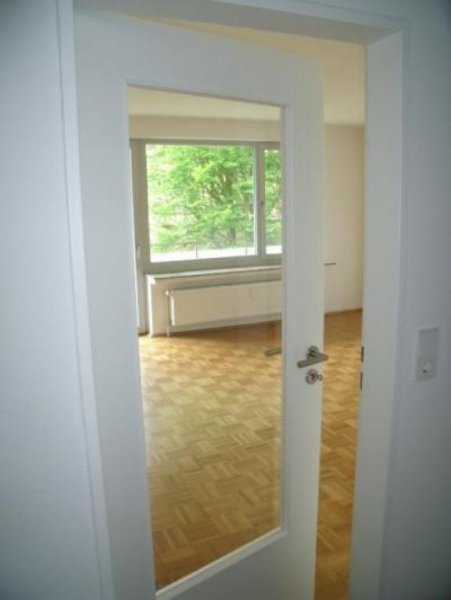 Oldenburg Gerichtsviertel-kernsanierte mod. 2 1/2 -3 Raum Whg. 1.OG,72 m²-Parkett- Wohnung mieten