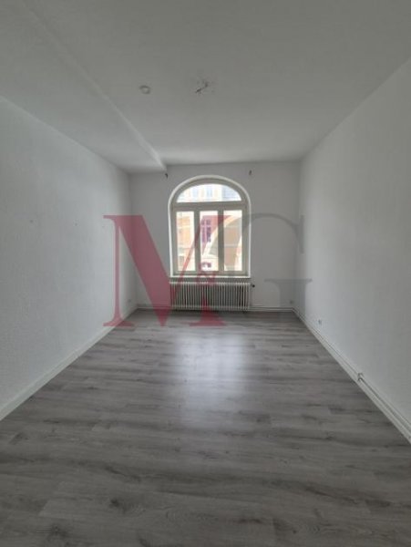 Wilhelmshaven 3 - Zimmer Wohnung mit 2 Balkonen und Einbauküche Wohnung mieten
