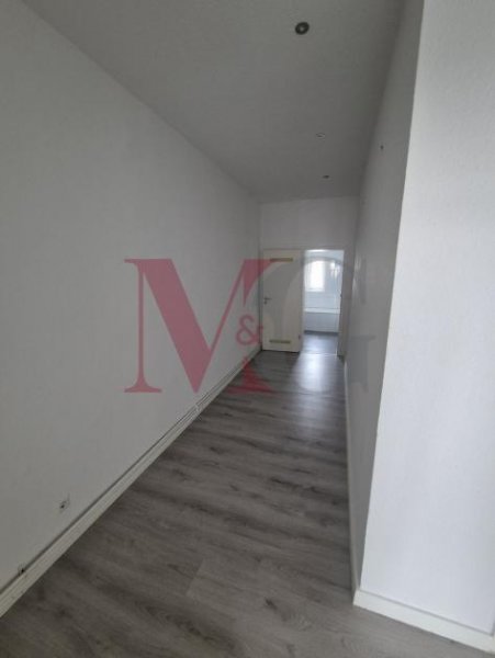 Wilhelmshaven 3 - Zimmer Wohnung mit 2 Balkonen und Einbauküche Wohnung mieten