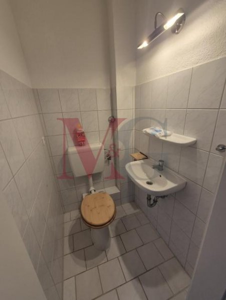 Wilhelmshaven 3 - Zimmer Wohnung mit 2 Balkonen und Einbauküche Wohnung mieten