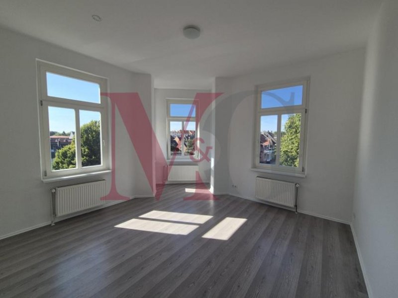 Wilhelmshaven Helle 3 - Zimmer Wohnung mit Altbaucharme Wohnung mieten