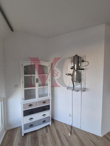 Wilhelmshaven Teilmöblierte Dachgeschosswohnung in der Innenstadt Wohnung mieten