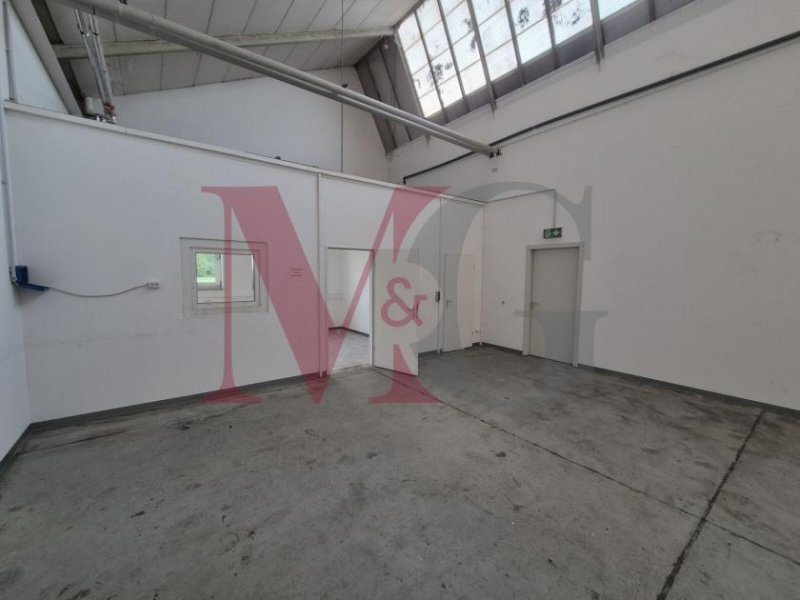 Wilhelmshaven Lichtdurchflutete Gewerbehalle mit Büro Gewerbe mieten