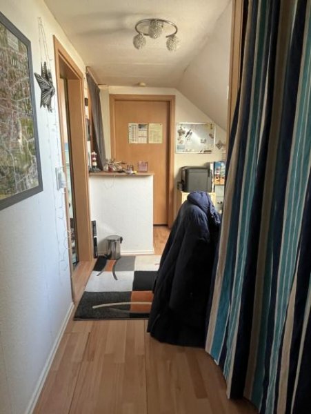 Wittmund Dachgeschosswohnung mit EBK und PKW-Stellplatz in Feldrandlage! Wohnung mieten