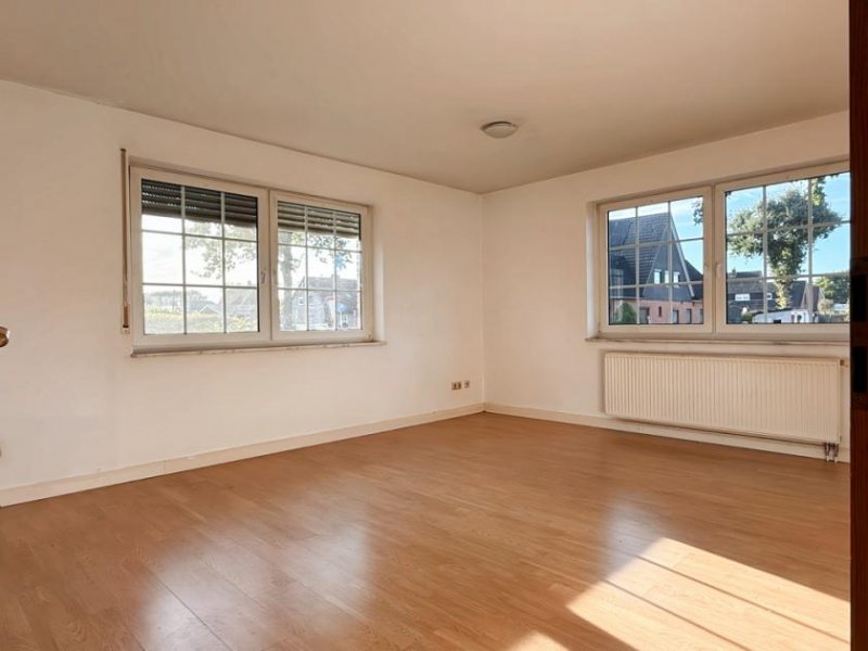 Barßel Erdgeschosswohnung mit Garten & neuer Küche – ab sofort bezugsfrei! Wohnung mieten