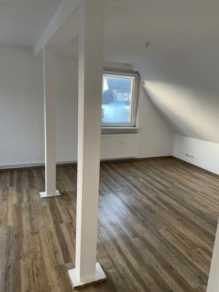Emden 3 Zimmer Wohnung mit Dachterrasse in Klein-Faldern Wohnung mieten
