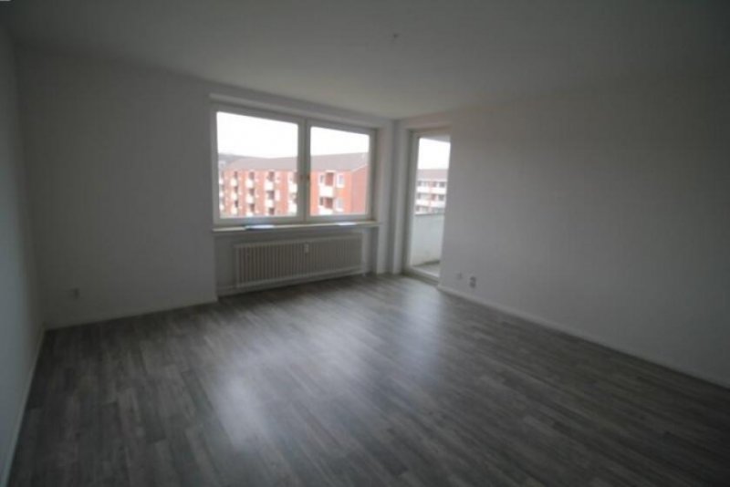 Emden Barenburg: 3 Zimmer Wohnung mit Balkon Wohnung mieten