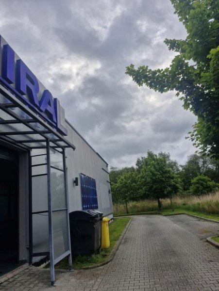 Emden Emden - direkt an der B210 / Auricher Strasse ! Grosse Gewerbefläche in bester Lage ! Für verschiedene Nutzungsarten geeignet
