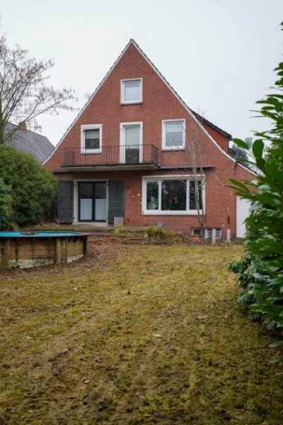 Leer (Ostfriesland) Helle, renovierte Obergeschosswohnung im Herzen von Leer-Loga!
mit Balkon, Gartenmitnutzung & Garage Wohnung mieten