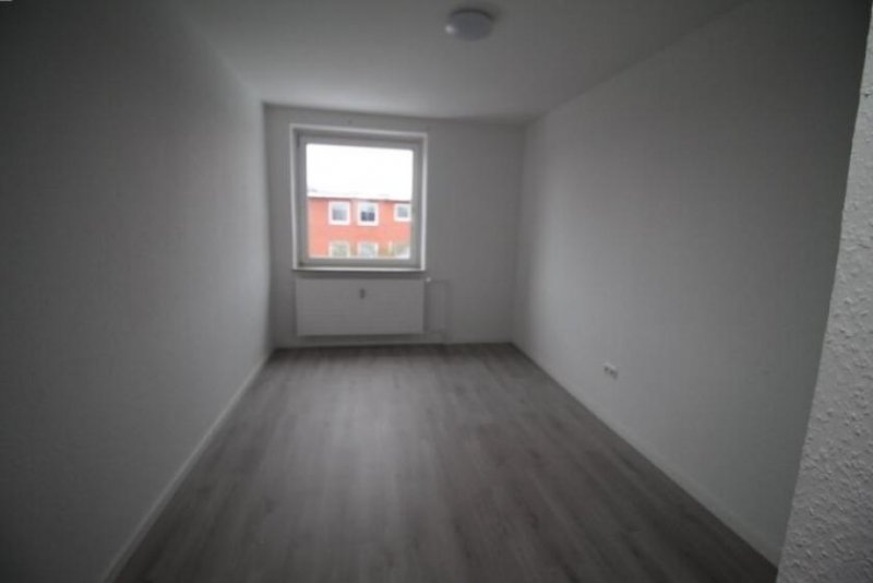Leer (Ostfriesland) Leer - Entspannte Lebensqualität in moderner 3-Zimmer-Wohnung mit Balkon! Wohnung mieten