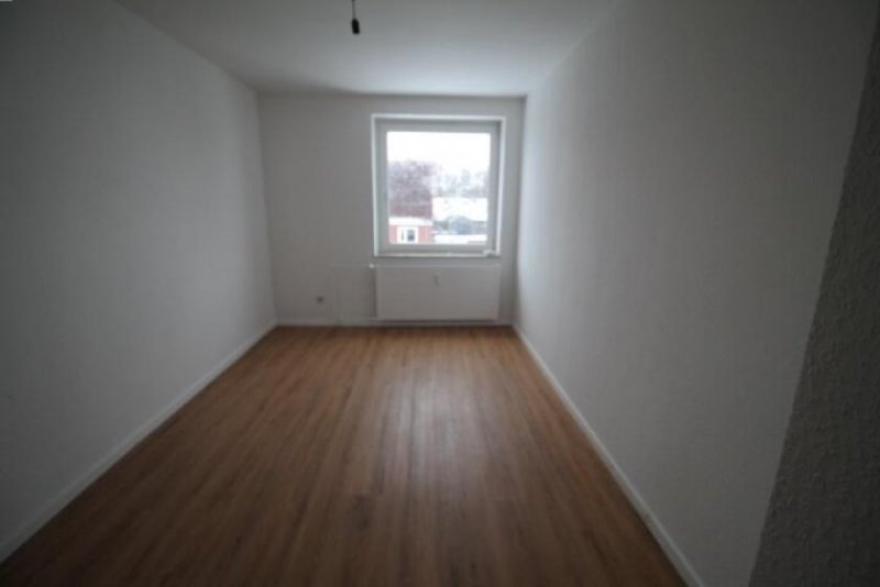 Leer (Ostfriesland) Leer - Entspannte Lebensqualität in moderner 3-Zimmer-Wohnung mit Balkon! Wohnung mieten
