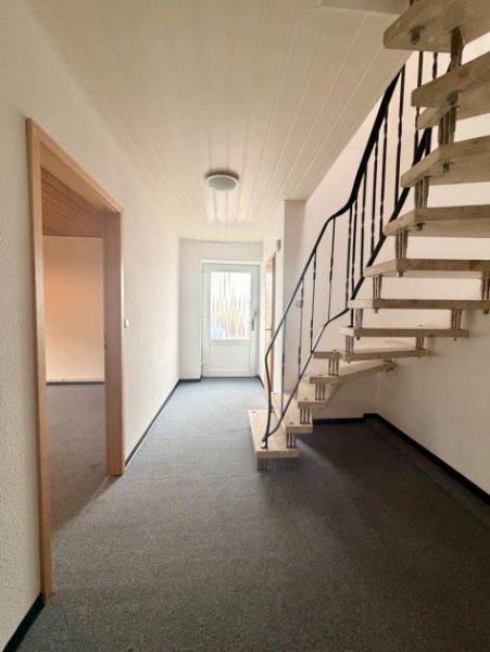 Weener Erdgeschoss- und Obergeschosswohnung in zentraler Lage von Weener Wohnung mieten